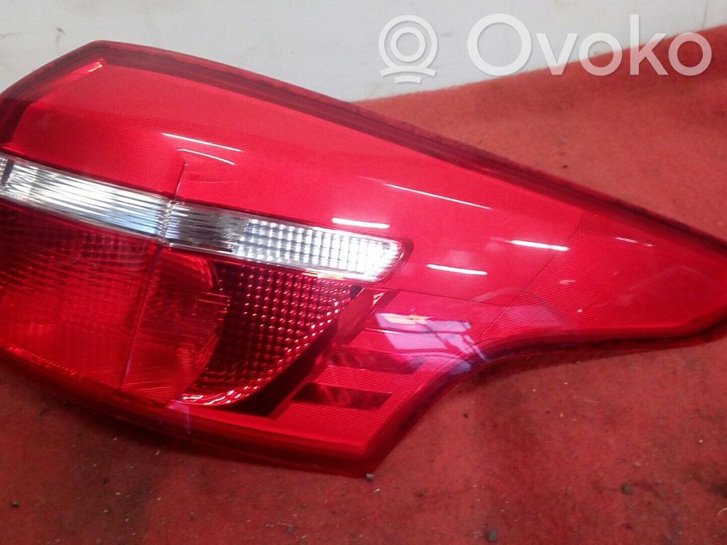 Ford Focus Takavalon polttimo 