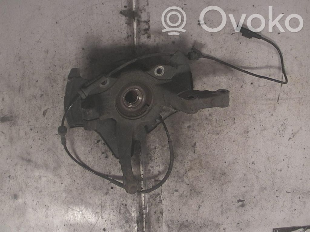 Front wheel hub spindle knuckle
