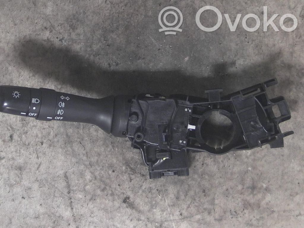 Toyota Yaris Bloc semnalizator și ștergător parbriz 