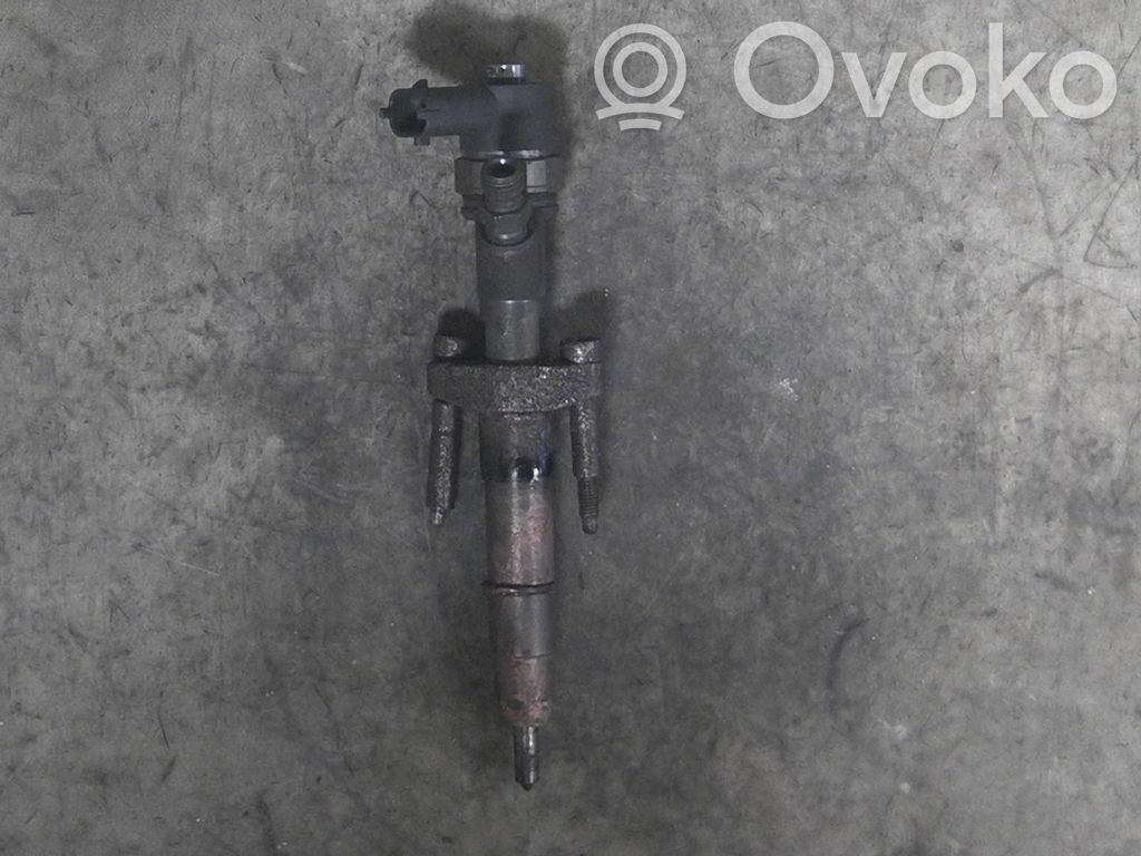 Opel Movano A Wtryskiwacz paliwa 