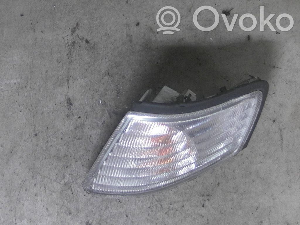 Nissan Primera Frontblinker 