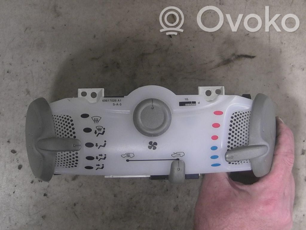 Climate control unit   P69610009AA0MCB