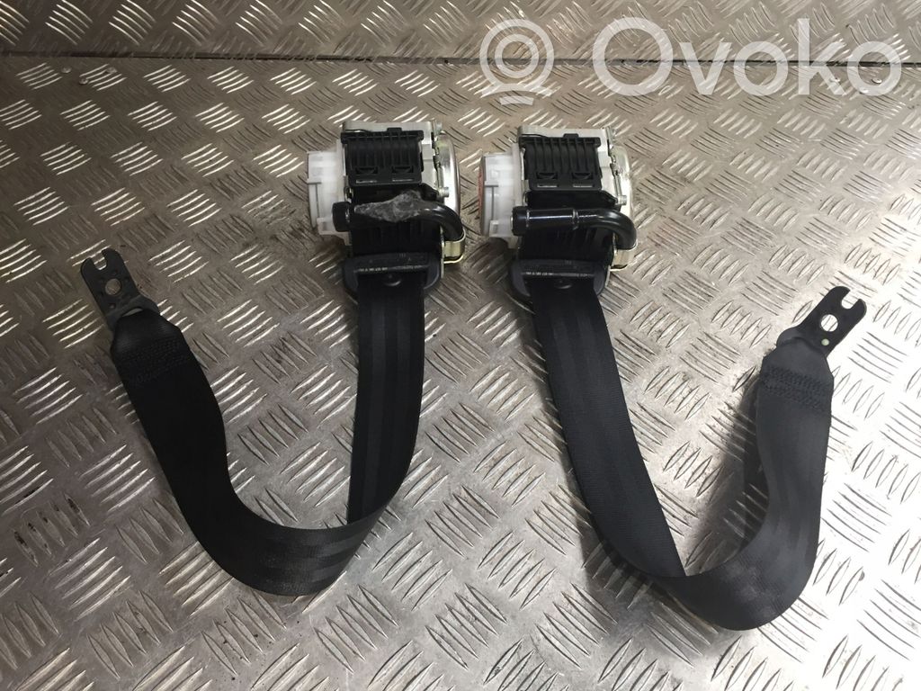Audi Q8 Hebilla del cinturón de seguridad trasero 