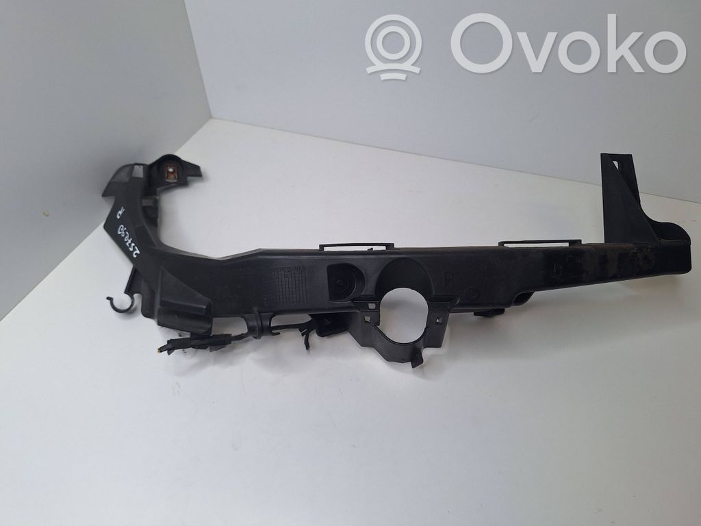 Rear bumper mounting bracket   15857711,7138402