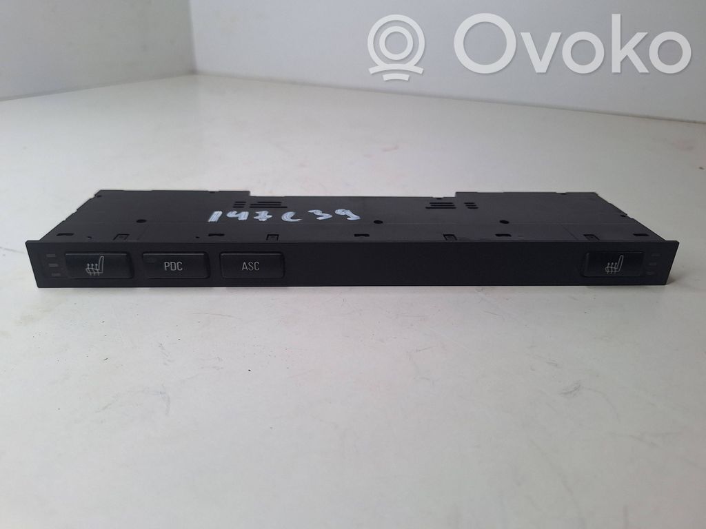 Seat heating switch   61318373715,03742023