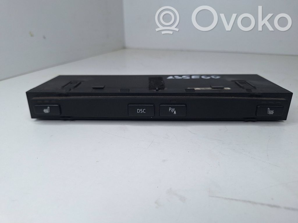 BMW 5 E60 E61 Seat heating switch 