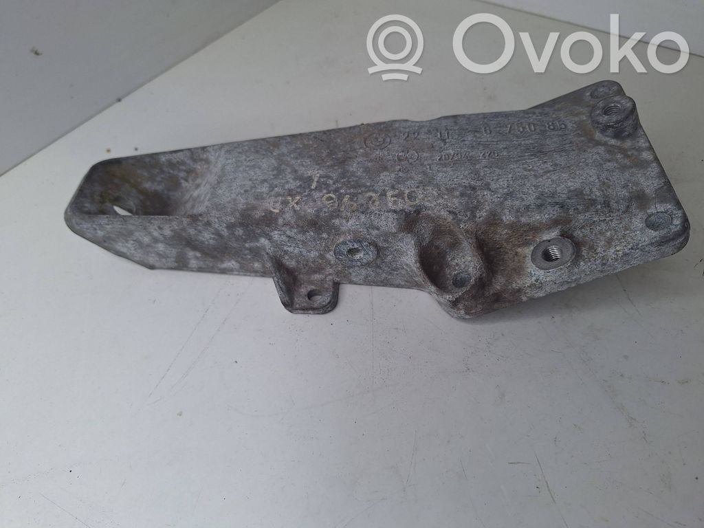 BMW 3 E46 Engine mounting bracket 