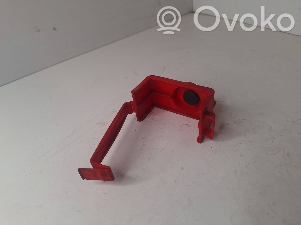 Other trunk/boot trim element   8222928