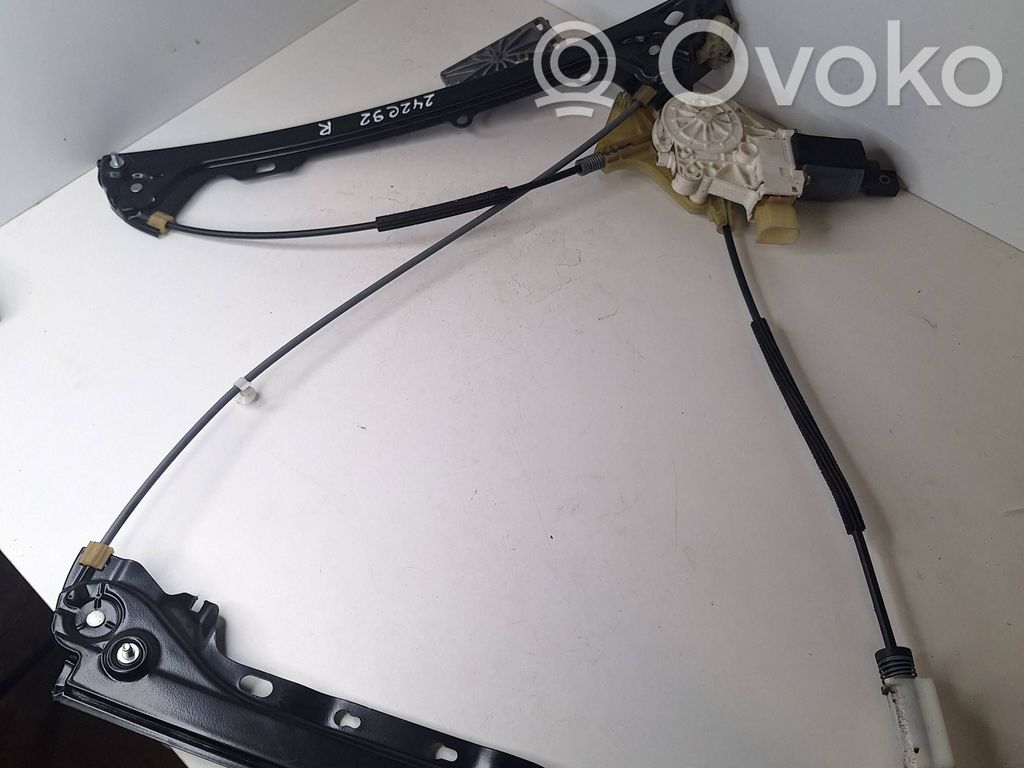 Regulador de puerta delantera con motor   983573,7191118