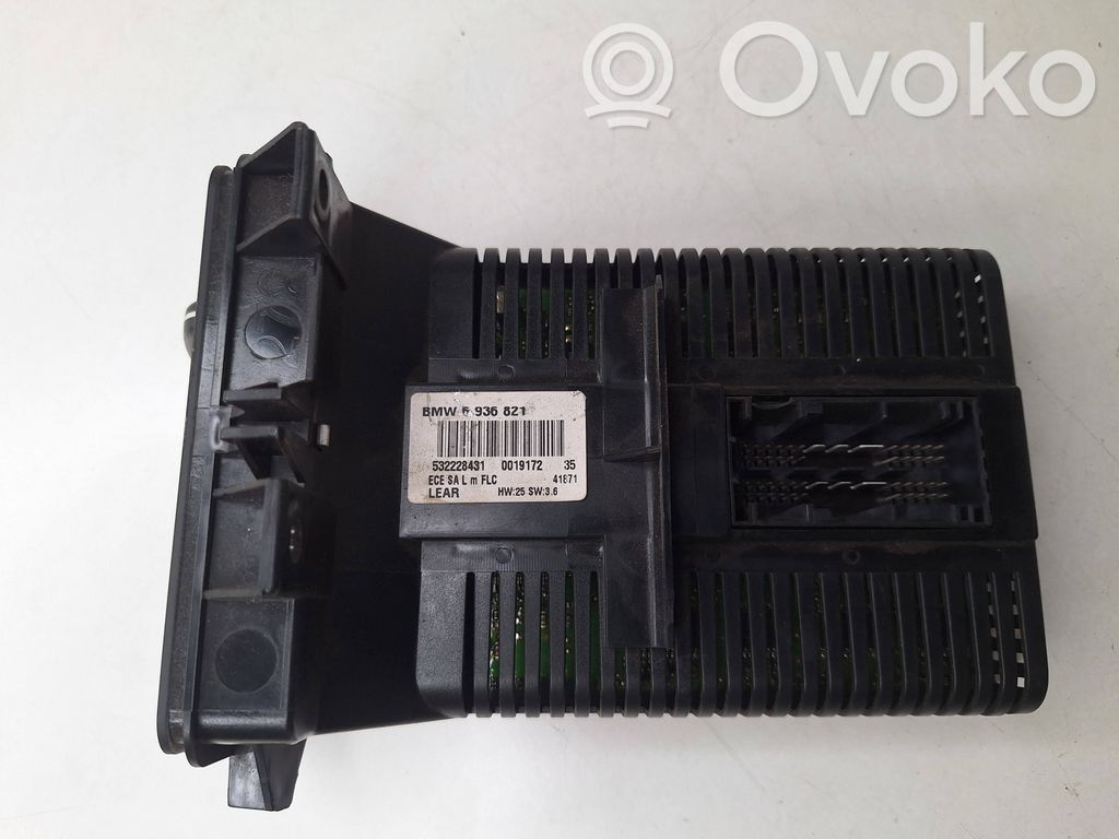 Light switch   936821,0019172,532228431
