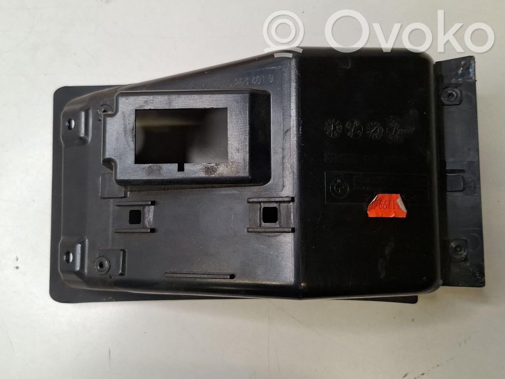 BMW 5 E39 Cita veida salona detaļa 