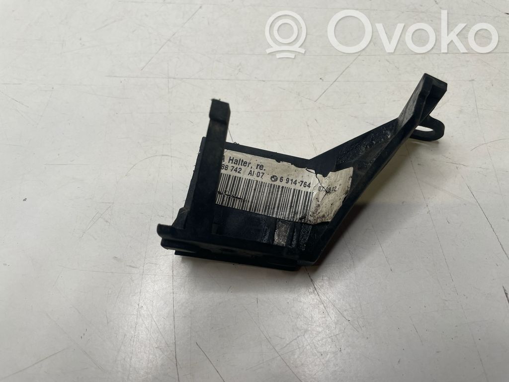BMW 3 E46 Headlight/headlamp mounting bracket 