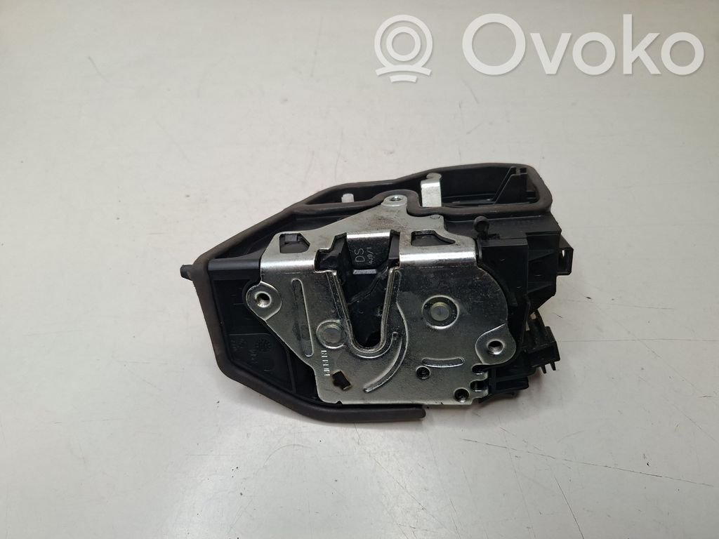 Rear door lock   A053702,7202147