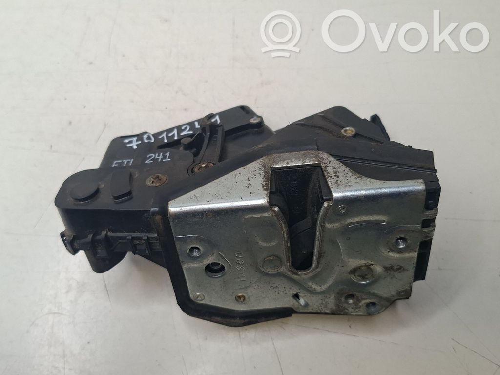 Front door lock   7011241