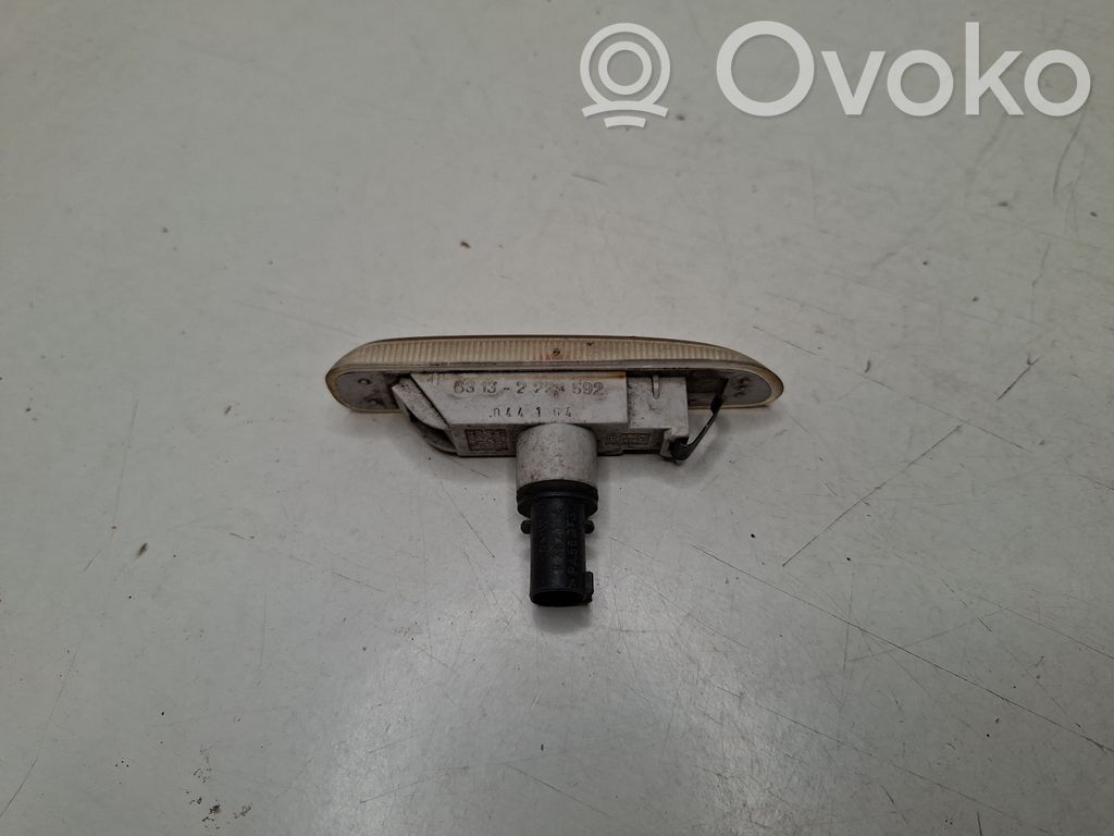 BMW 3 E46 Front fender indicator light 