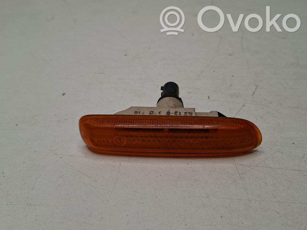 BMW 3 E46 Front fender indicator light 