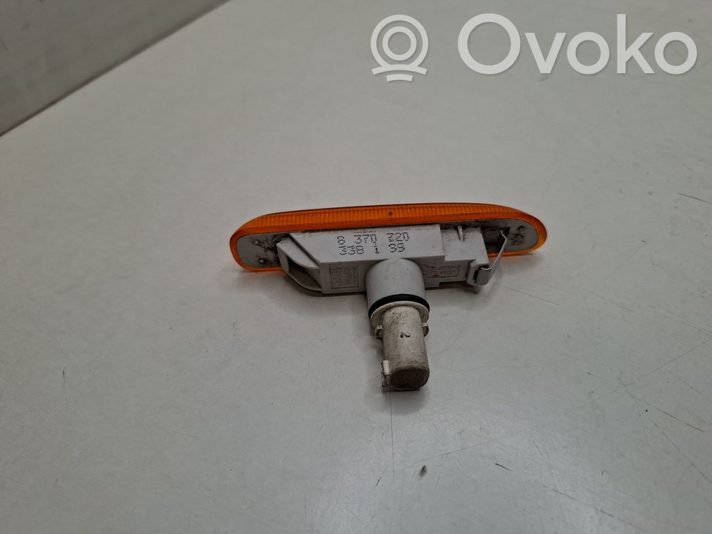 BMW 3 E46 Front fender indicator light 