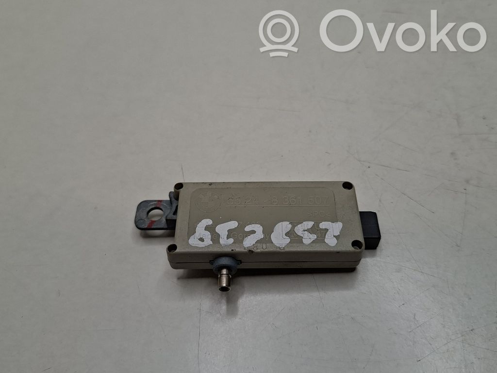 BMW 5 E39 Antenos stiprintuvas 