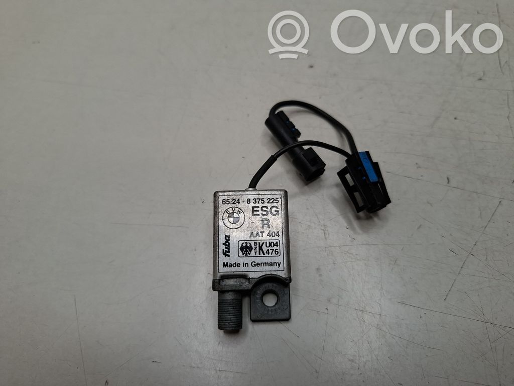 BMW 7 E38 Antenos stiprintuvas 