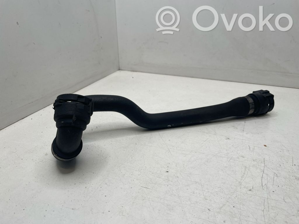 BMW 3 E90 E91 Variklio aušinimo vamzdelis (-ai)/ žarna (-os) 