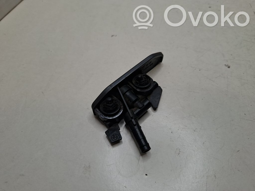 BMW 3 E46 Headlight washer spray nozzle 
