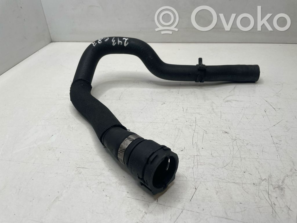 BMW X3 E83 Engine coolant pipe/hose 