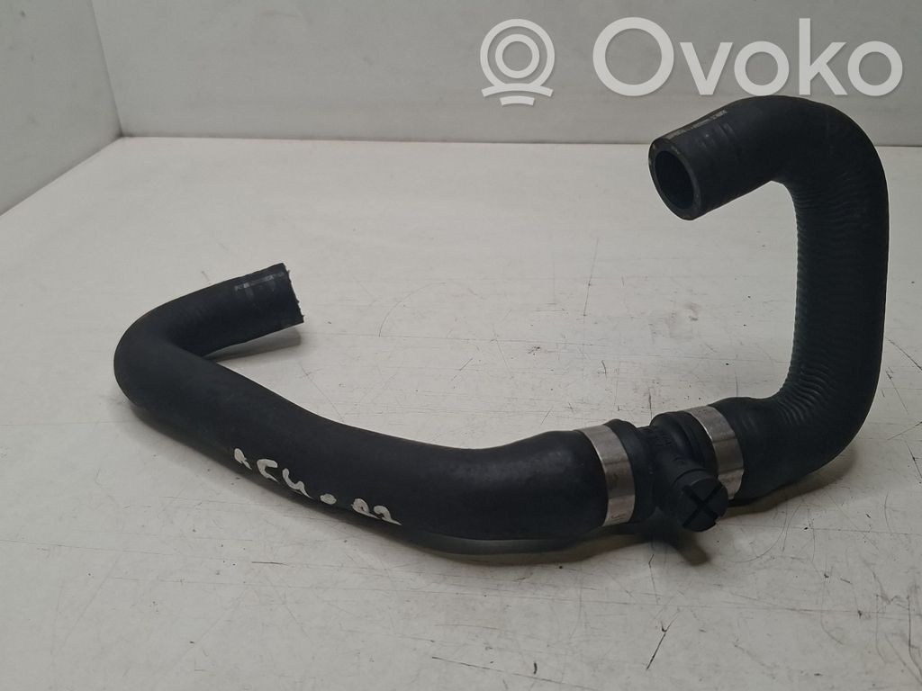 BMW X3 E83 Engine coolant pipe/hose 