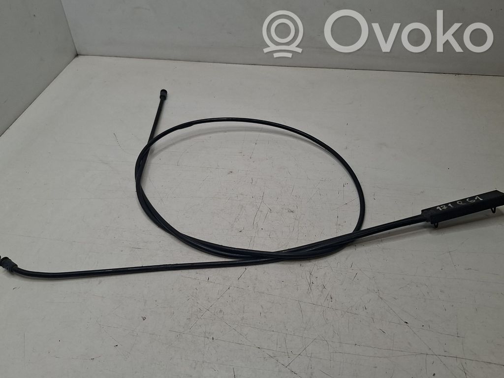 BMW 5 E60 E61 Dzinēja pārsega slēdzenes trosīte 