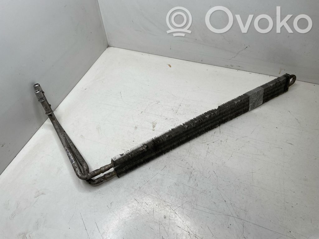 Vairo stiprintuvo radiatorius   1439109,6834009