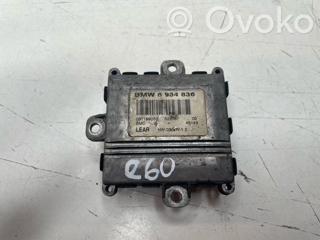 Xenon-valojen ohjainlaite/moduuli   6934836,037199053,523767