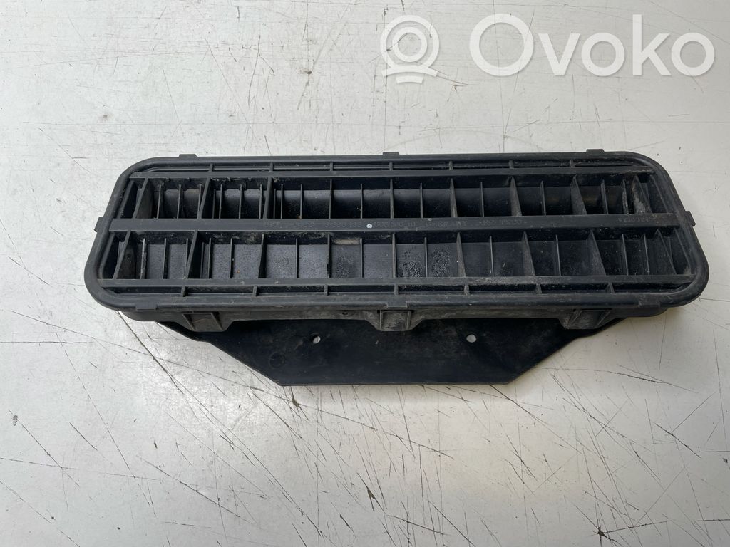 BMW 7 E65 E66 Ventilācijas režģis 
