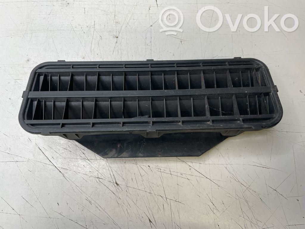 BMW 7 E65 E66 Ventilācijas režģis 