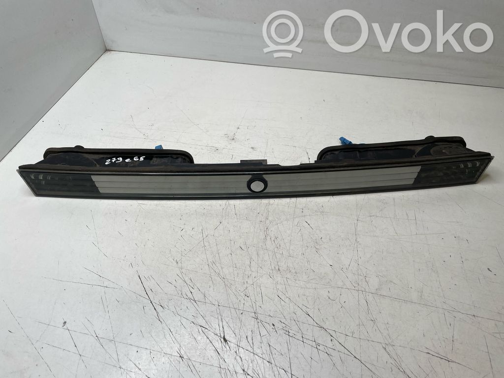 BMW 7 E65 E66 Galinio dangčio numerio apšvietimo juosta 