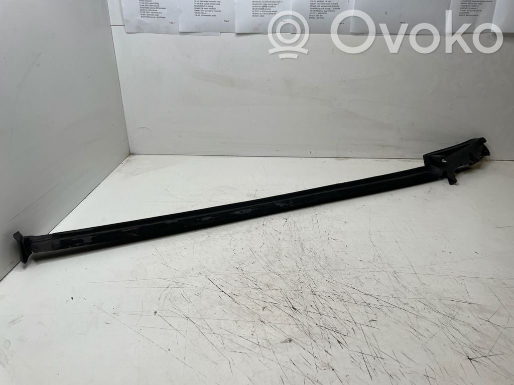 BMW 3 E92 E93 Takaoven lasin muotolista 