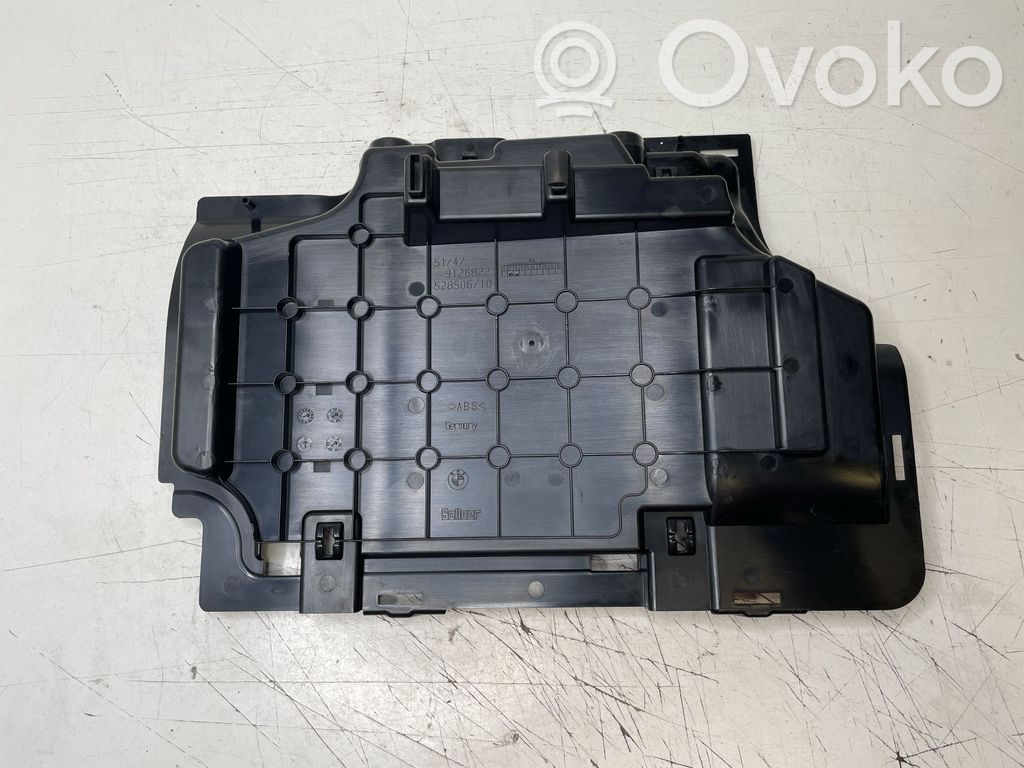 BMW 3 E92 E93 Trunk/boot lower side trim panel 
