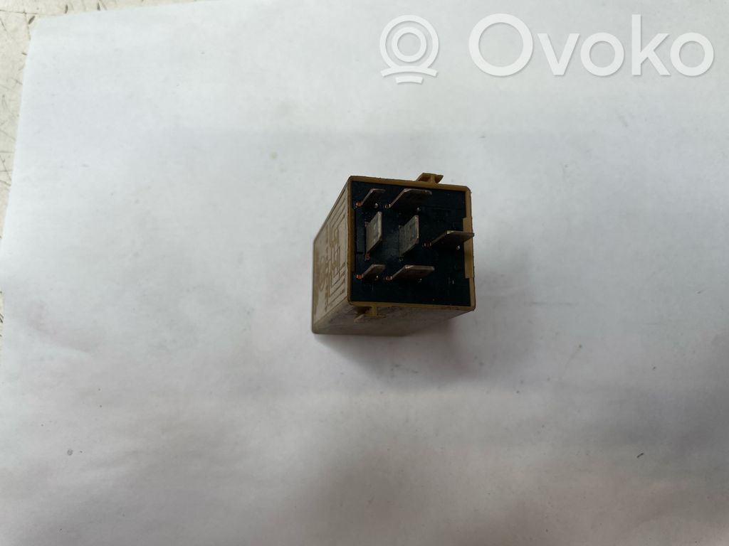 Window control relay   61368384505