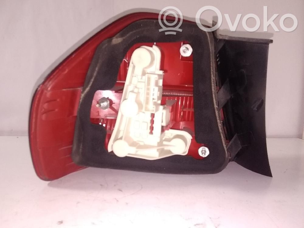 Rear/tail lights   276302