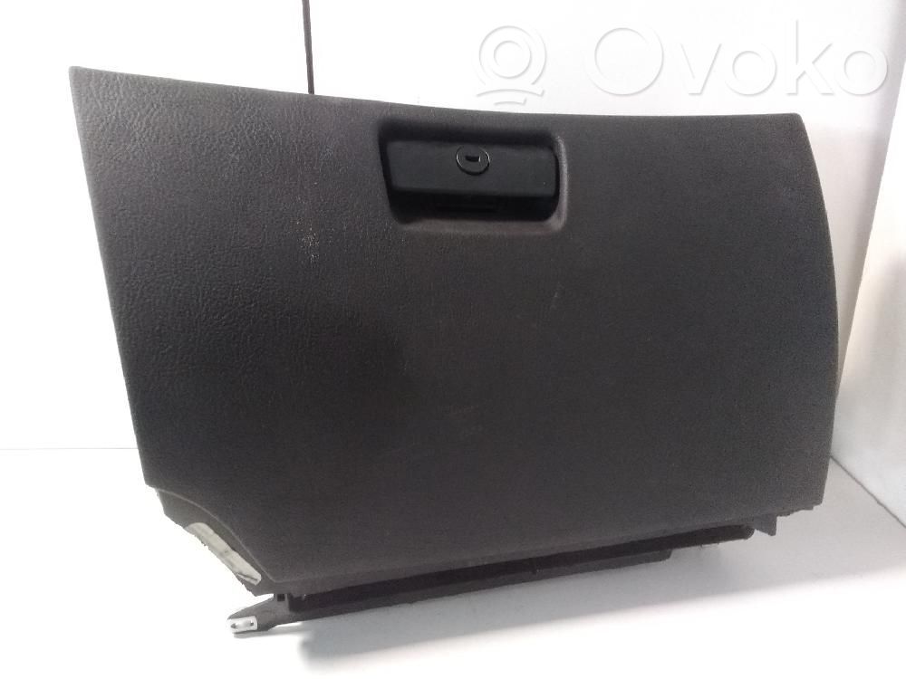 Handschuhfach   840865911