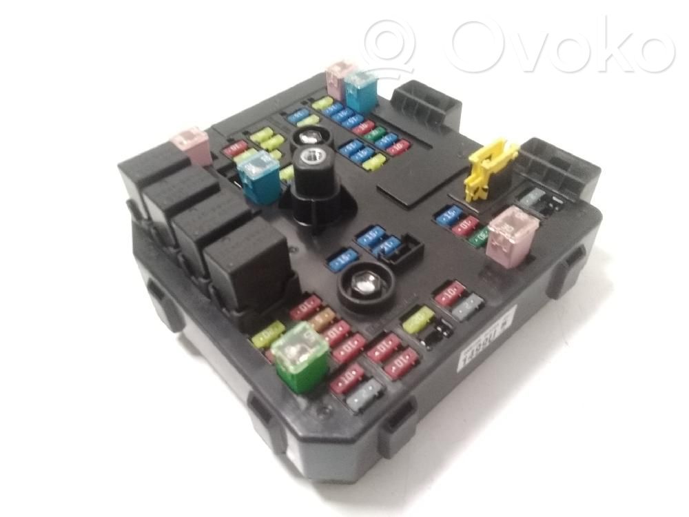 Opel Antara Fuse module 