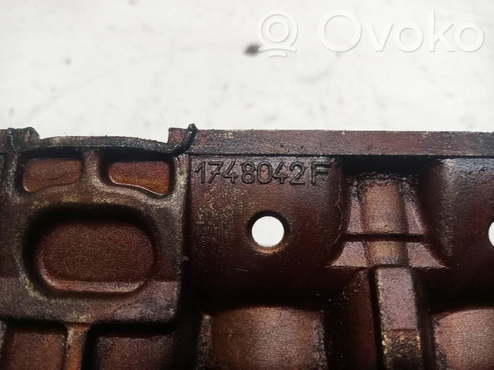 Engine head   1748042F