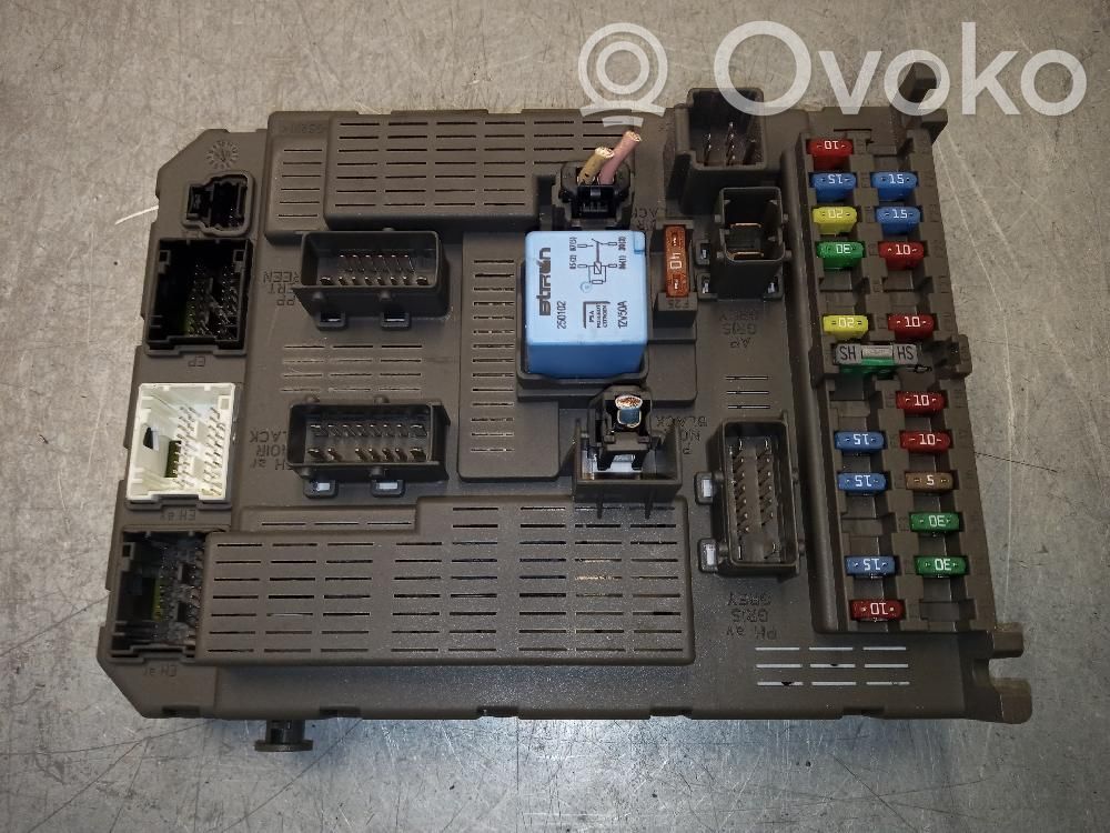 Citroen C8 Sulakemoduuli 