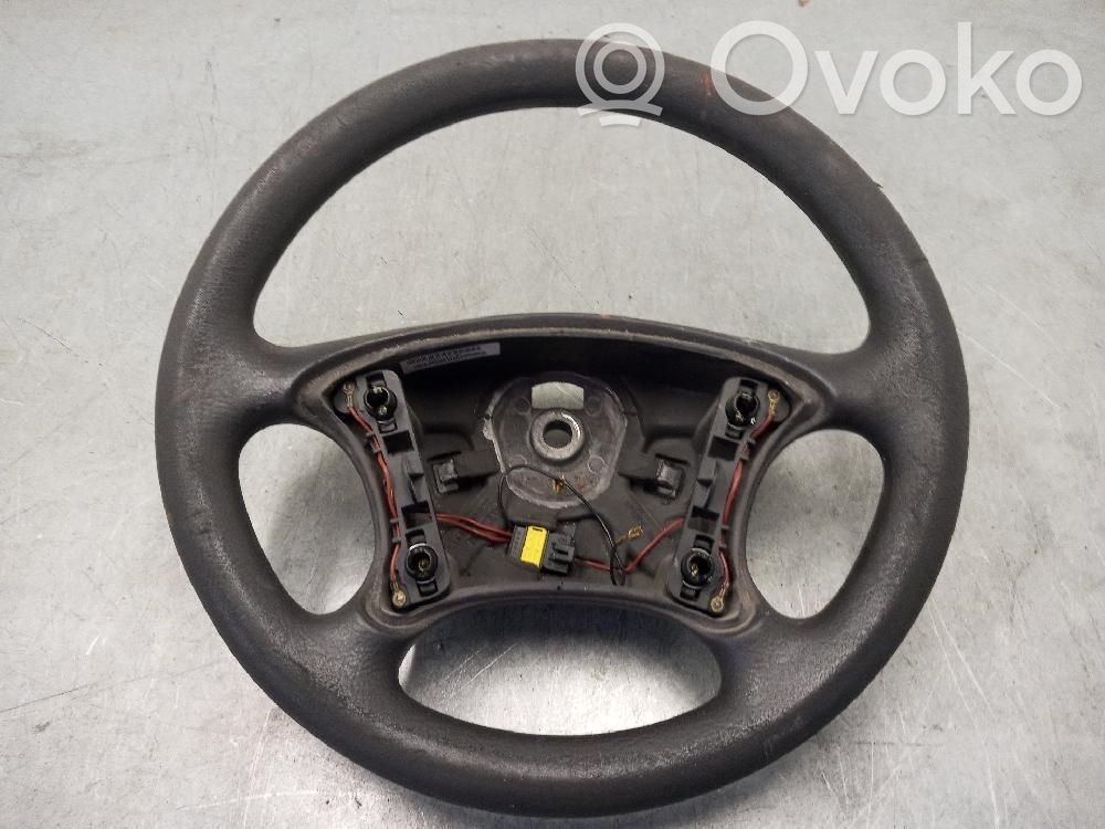 Ohjauspyörä   1484563077