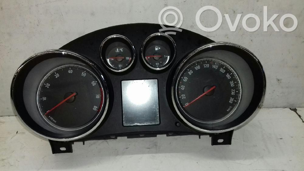 Opel Insignia A Speedometer (instrument cluster) 