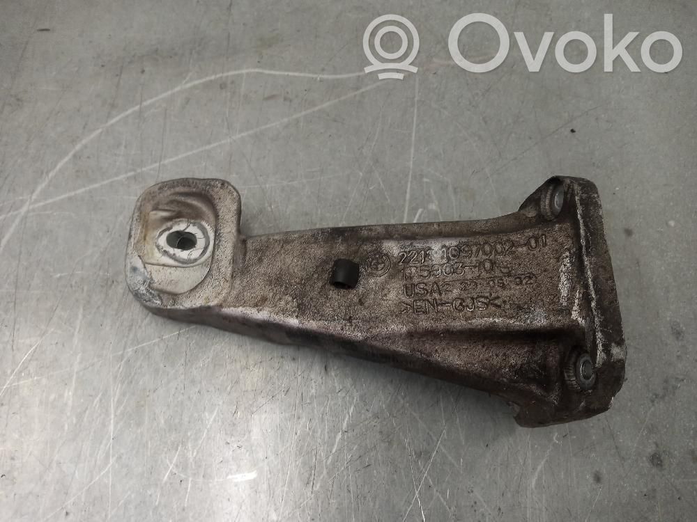 BMW X5 E53 Engine mount bracket 