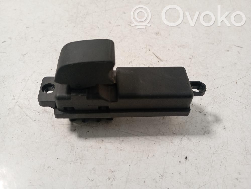 Interruptor del elevalunas eléctrico   D65166370