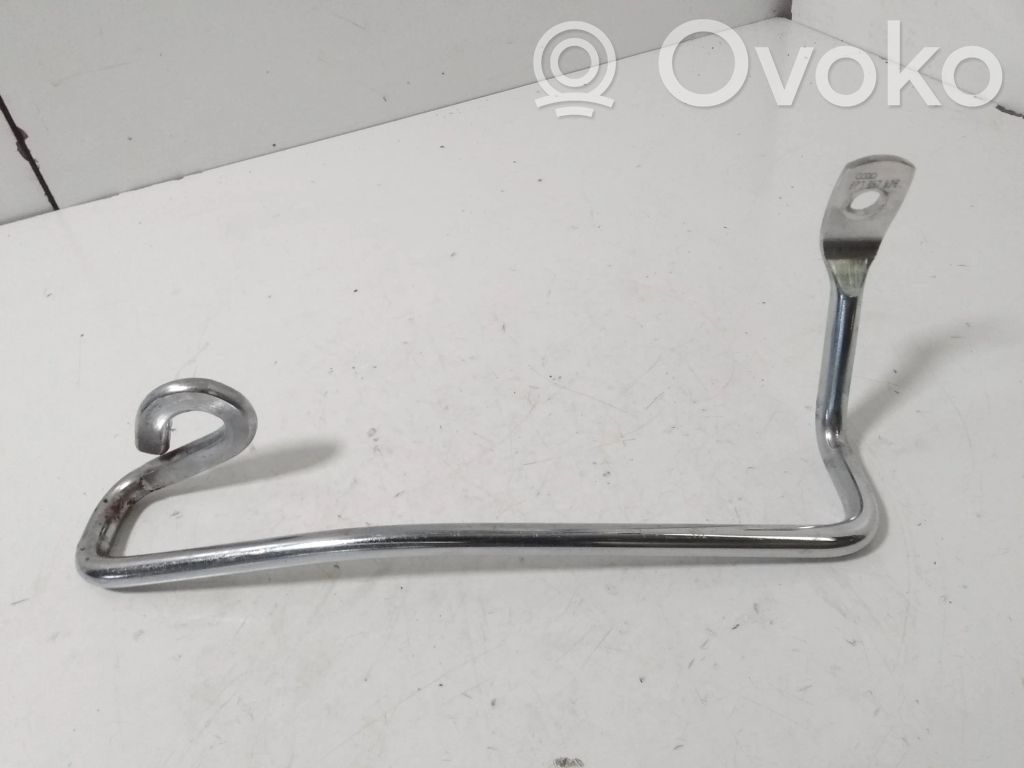 Audi A3 S3 8P Support de montage de pare-chocs avant 