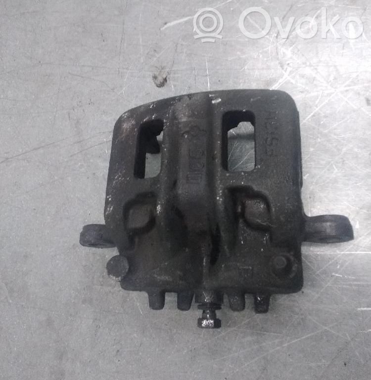 Mitsubishi Montero Etrier frână față 