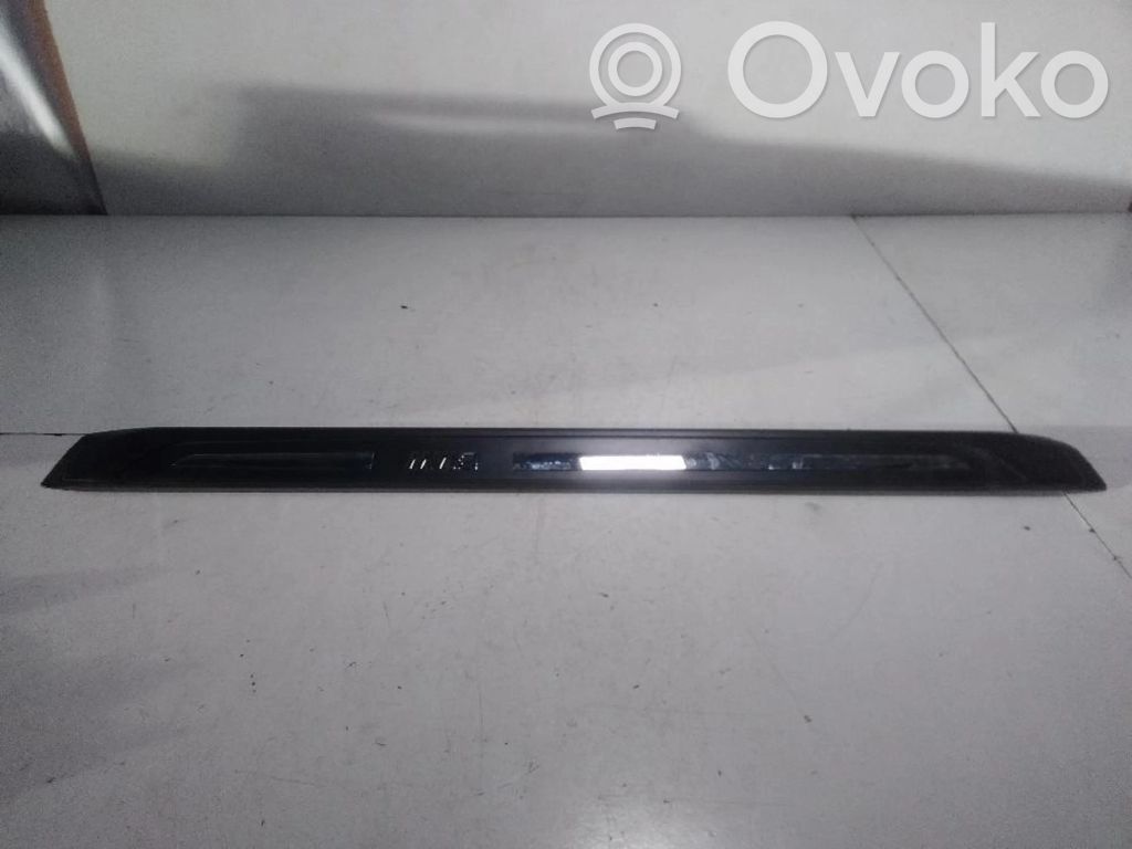 Trim molding   51477147285