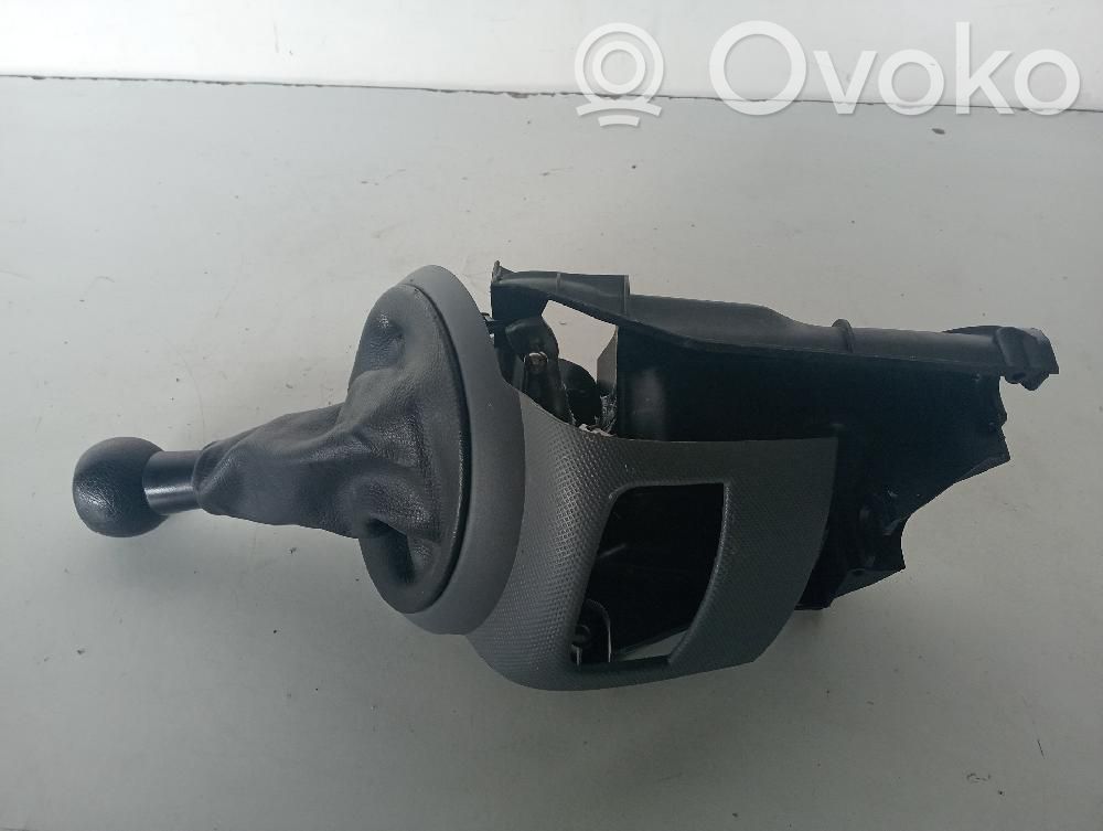 Peugeot Partner Lewarek zmiany biegów / górny 