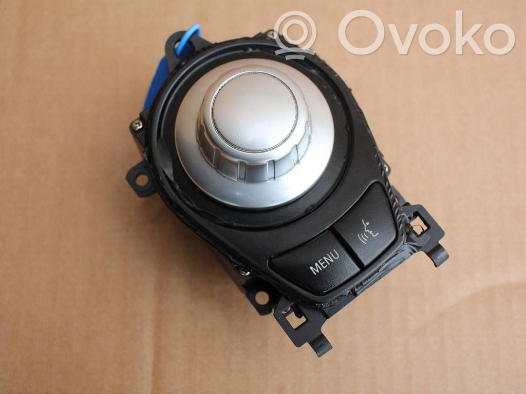 Multifunctional control switch/knob   6971710